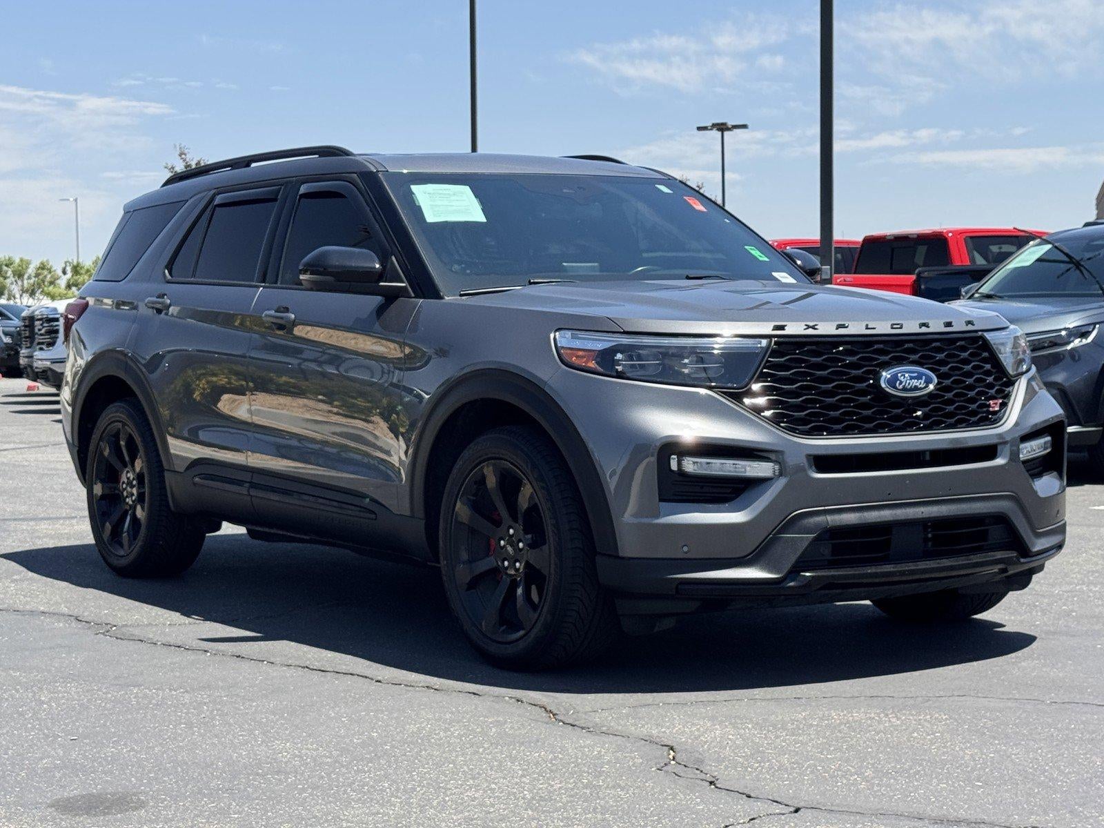 2023 Ford Explorer ST 4WD's photo