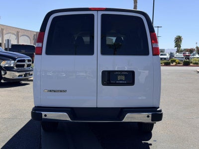 2025 Chevrolet Express Passenger 1LT