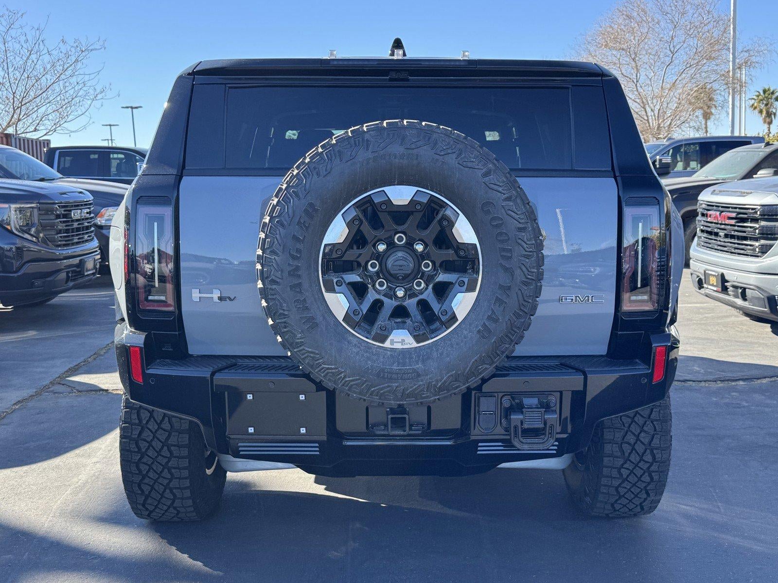 2025 GMC HUMMER EV SUV 2X