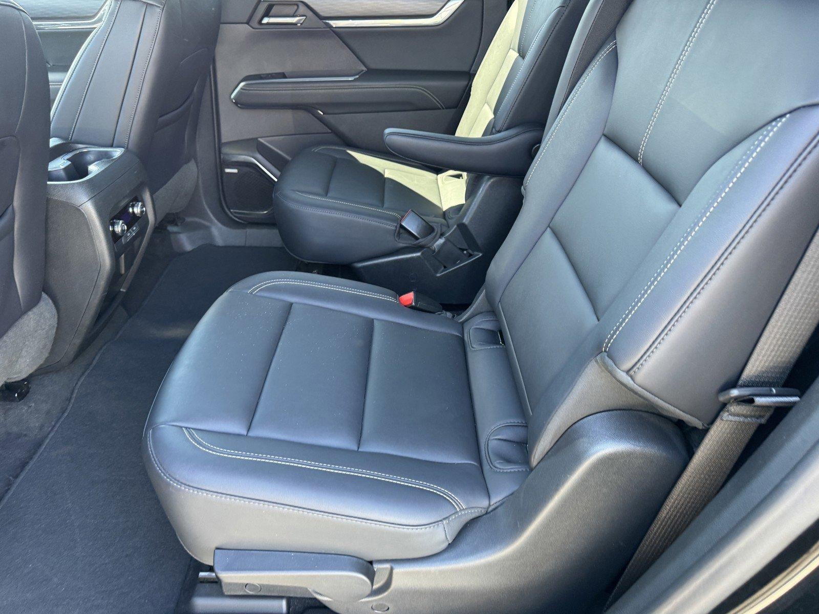 2024 GMC Acadia Elevation