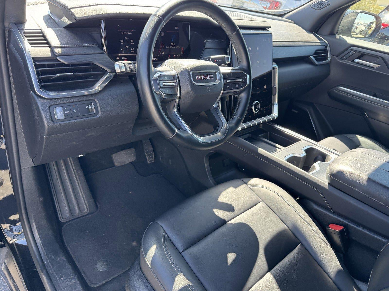 2024 GMC Acadia Elevation