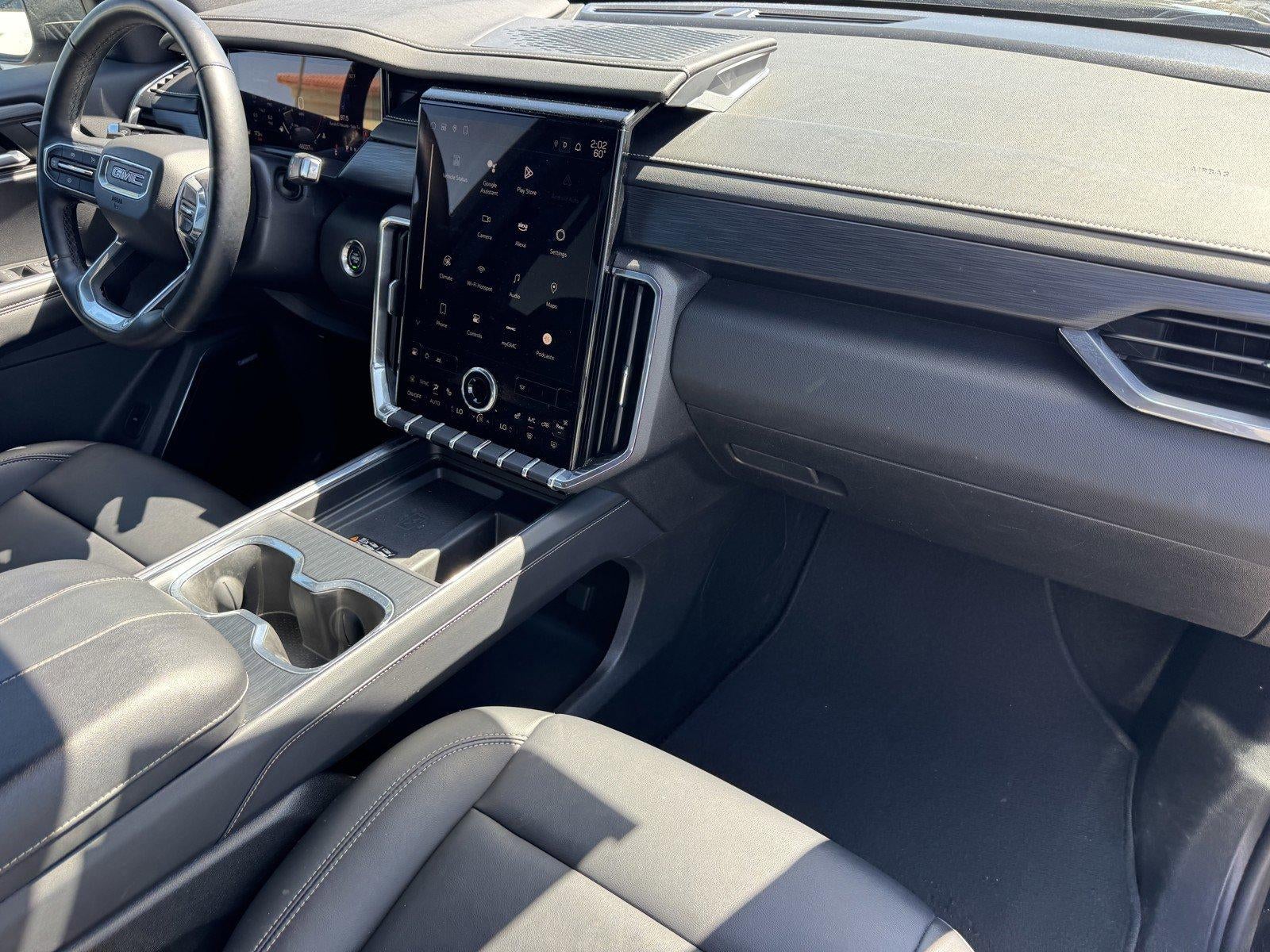 2024 GMC Acadia Elevation