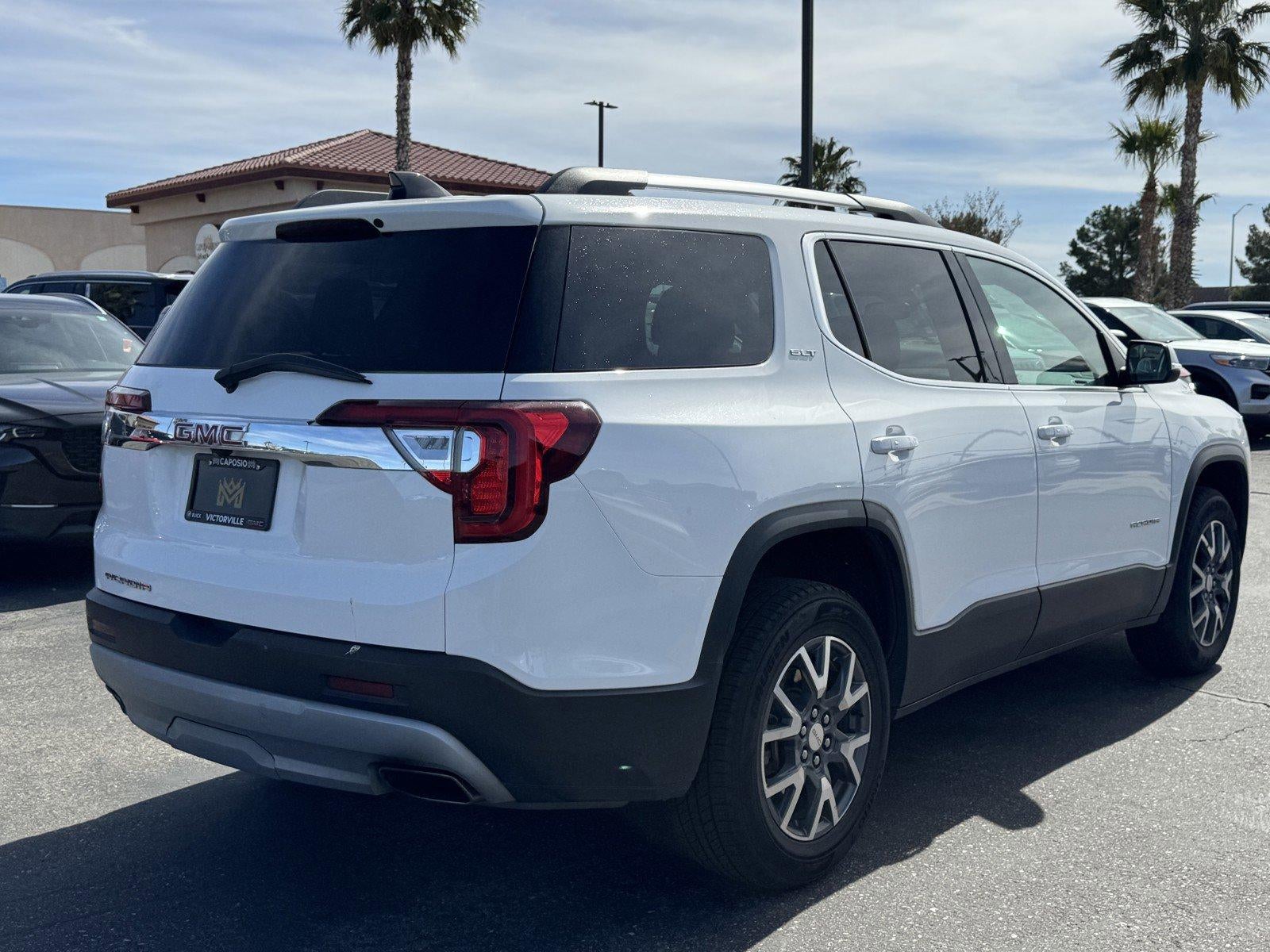2023 GMC Acadia SLT
