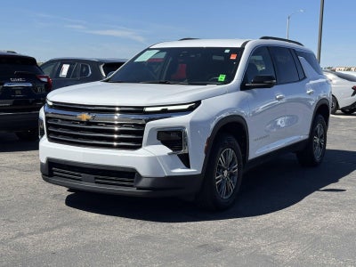 2024 Chevrolet Traverse LT