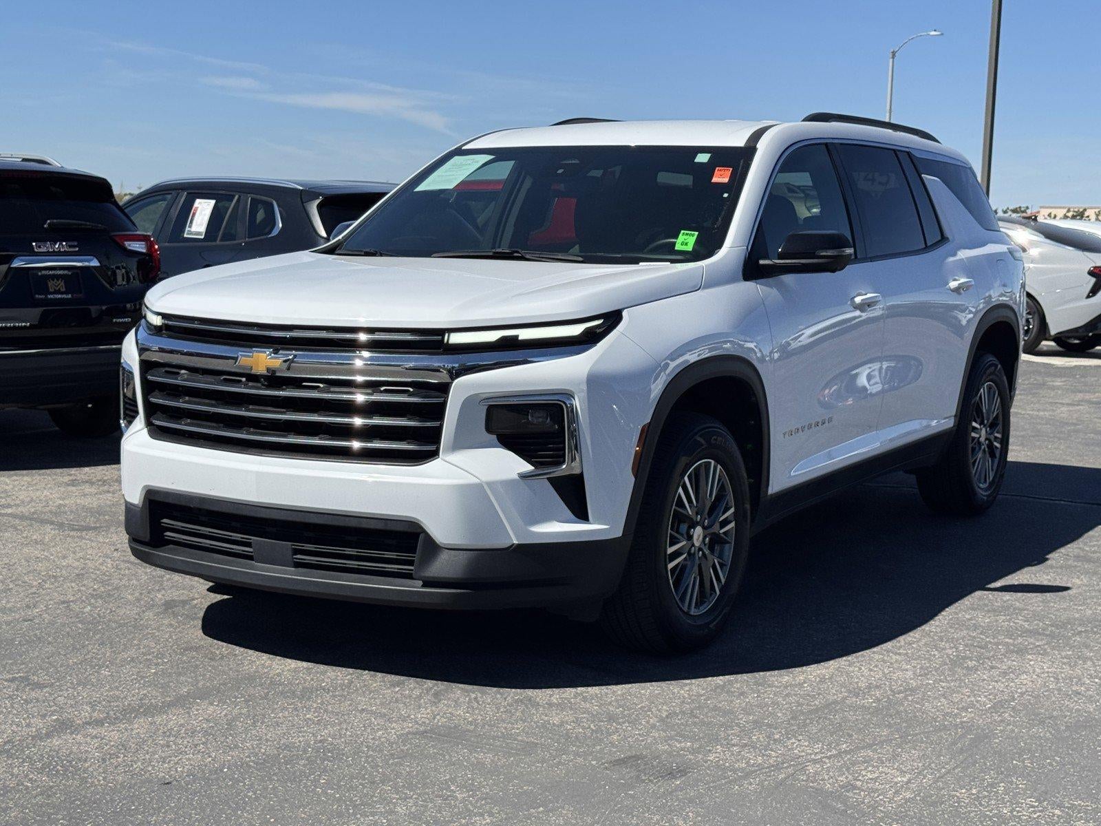 2024 Chevrolet Traverse LT
