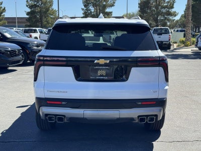 2024 Chevrolet Traverse LT