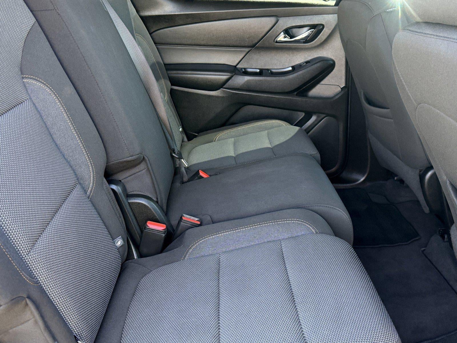 2021 Chevrolet Traverse LT Cloth