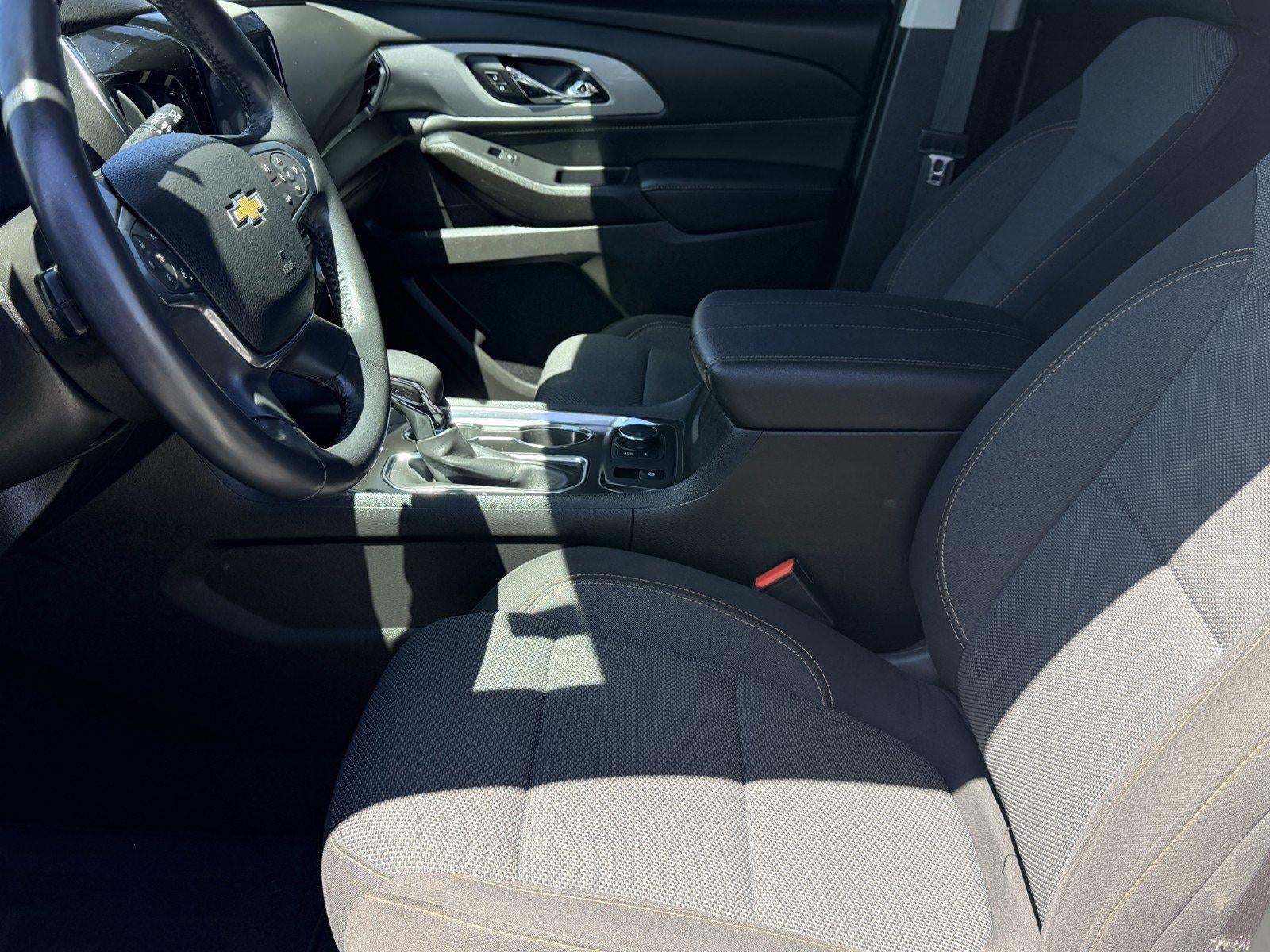 2021 Chevrolet Traverse LT Cloth