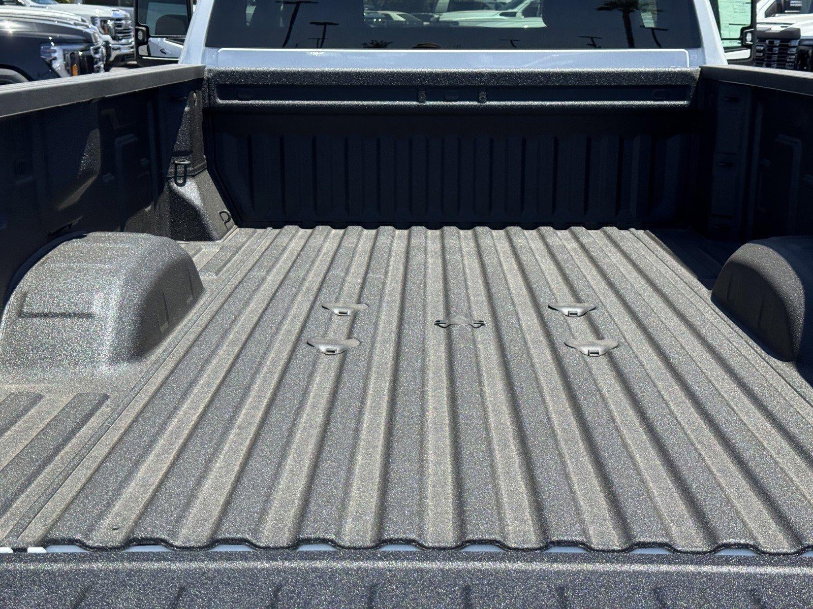 2025 GMC Sierra 2500 HD Pro