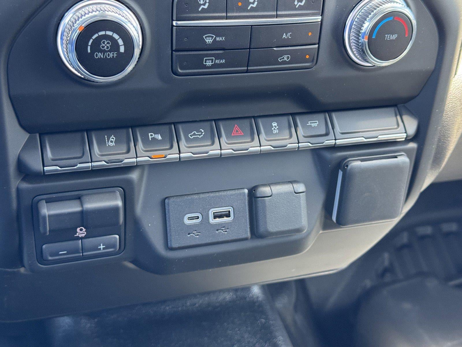 2025 GMC Sierra 2500 HD Pro