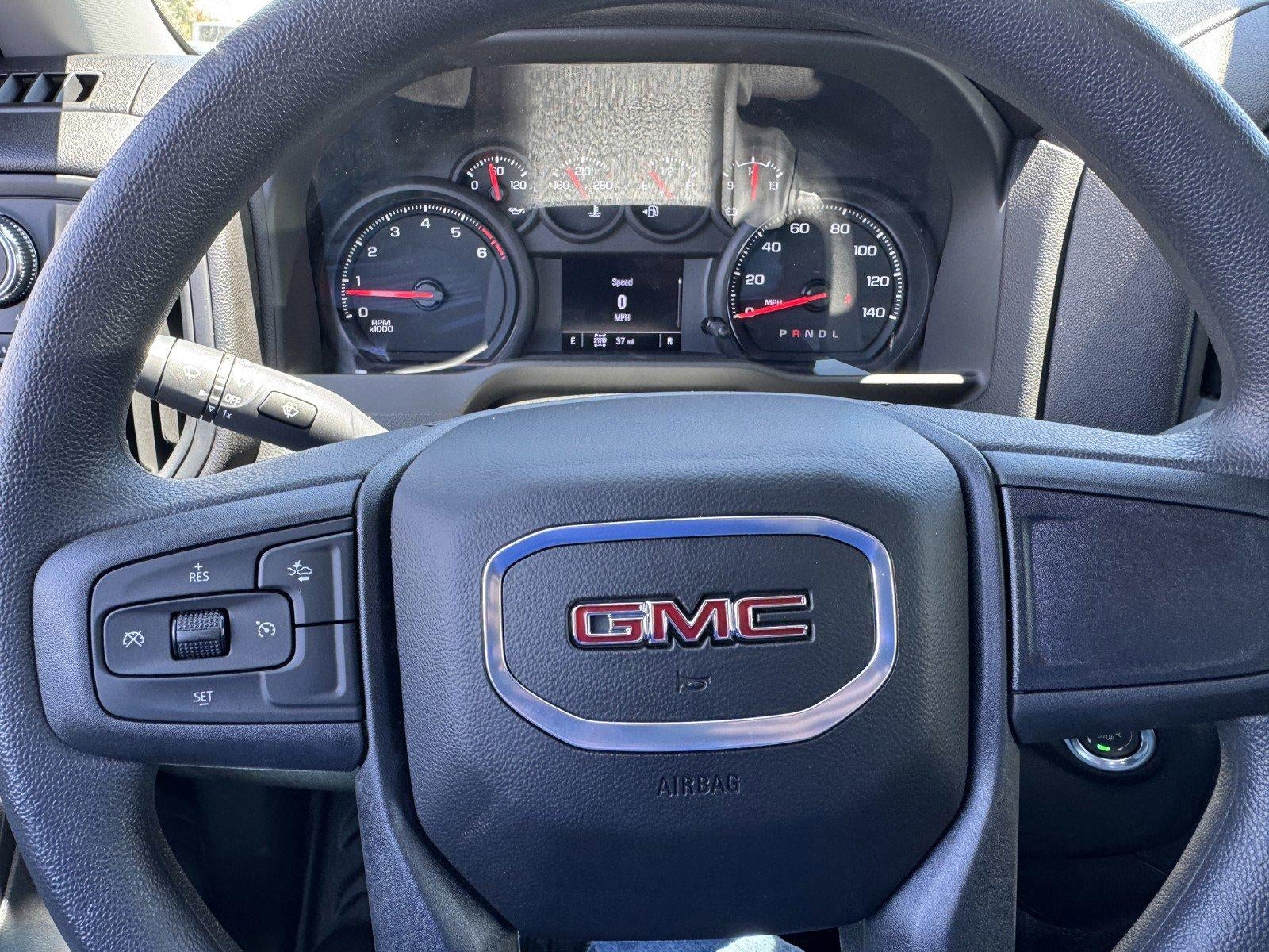 2025 GMC Sierra 2500 HD Pro