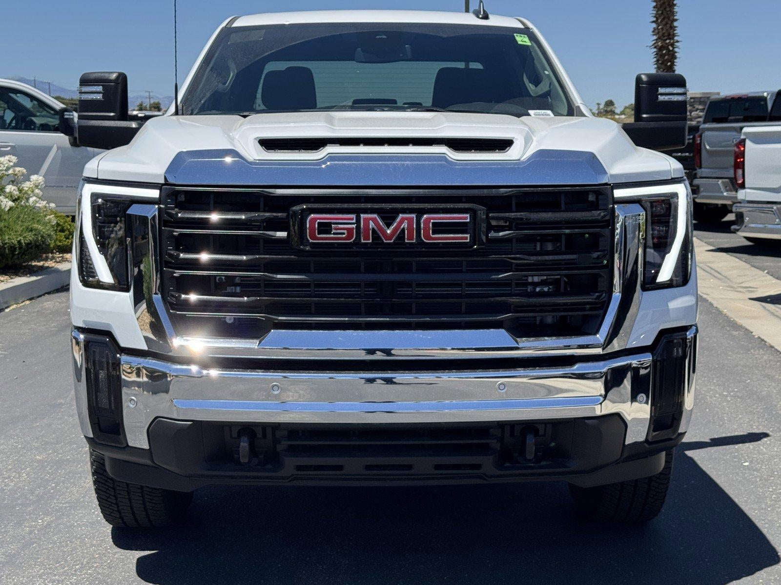 2025 GMC Sierra 2500 HD Pro