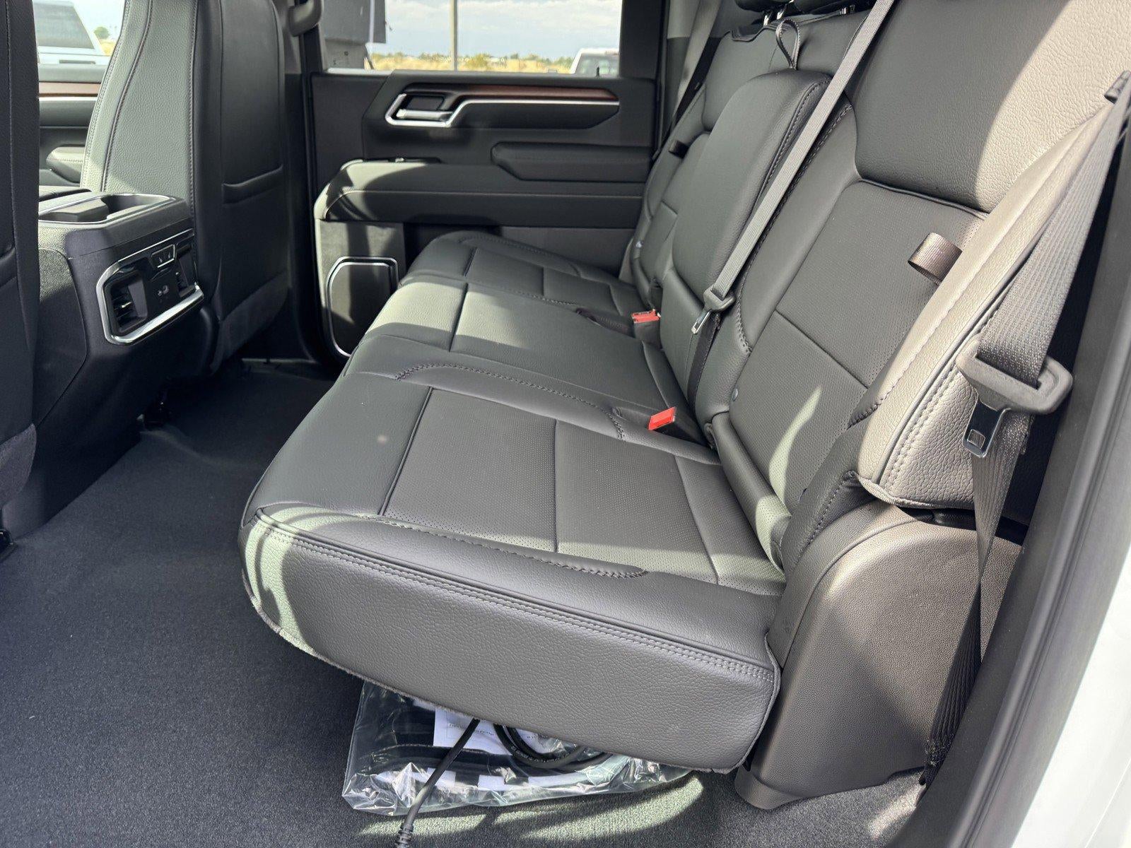 2026 GMC Sierra 3500 HD Denali DRW