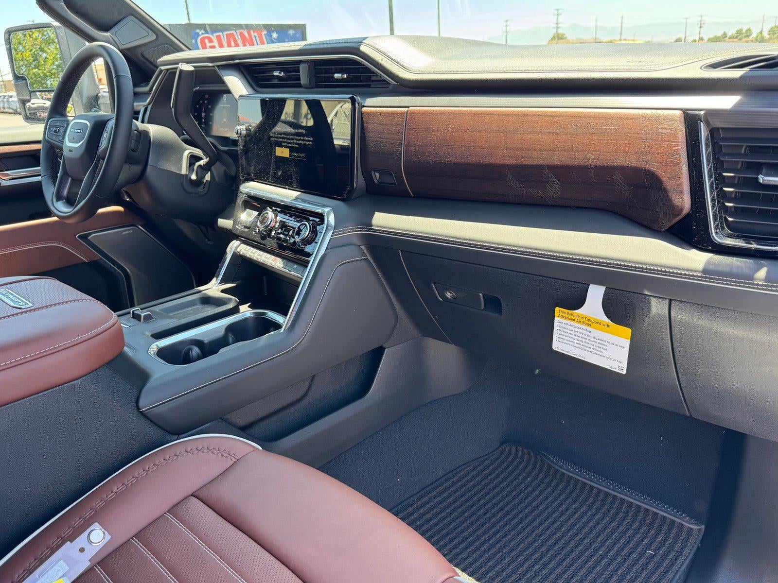2026 GMC Sierra 3500 HD Denali Ultimate DRW