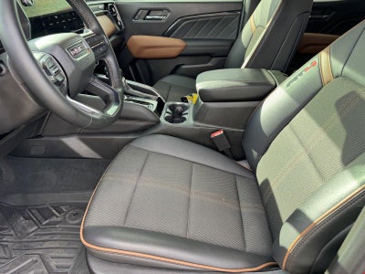 2024 GMC Canyon AT4