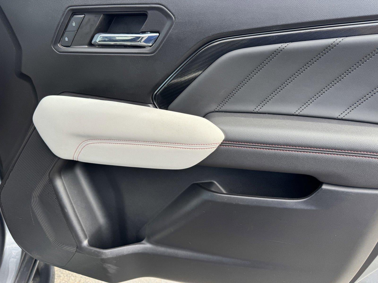 2023 GMC Canyon AT4X