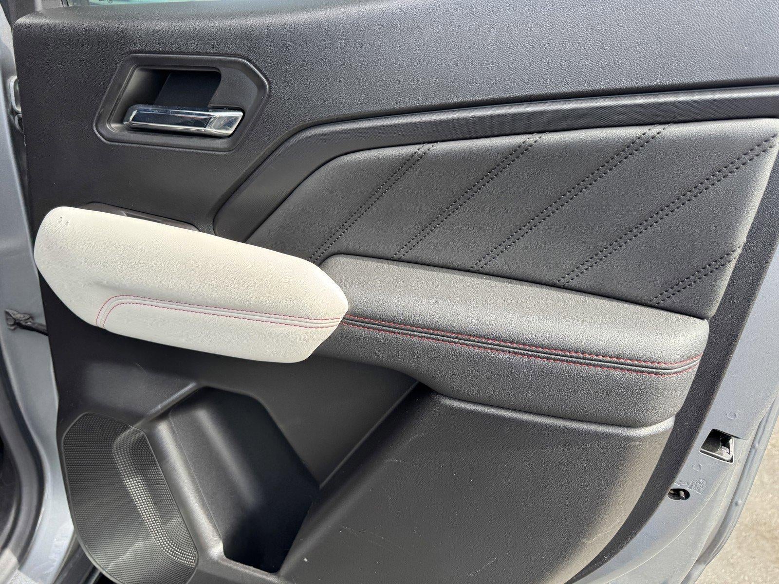 2023 GMC Canyon AT4X