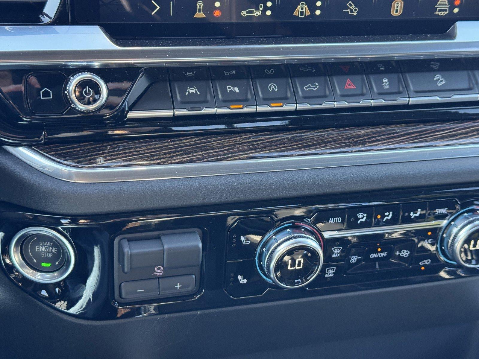 2025 GMC Sierra 1500 Elevation