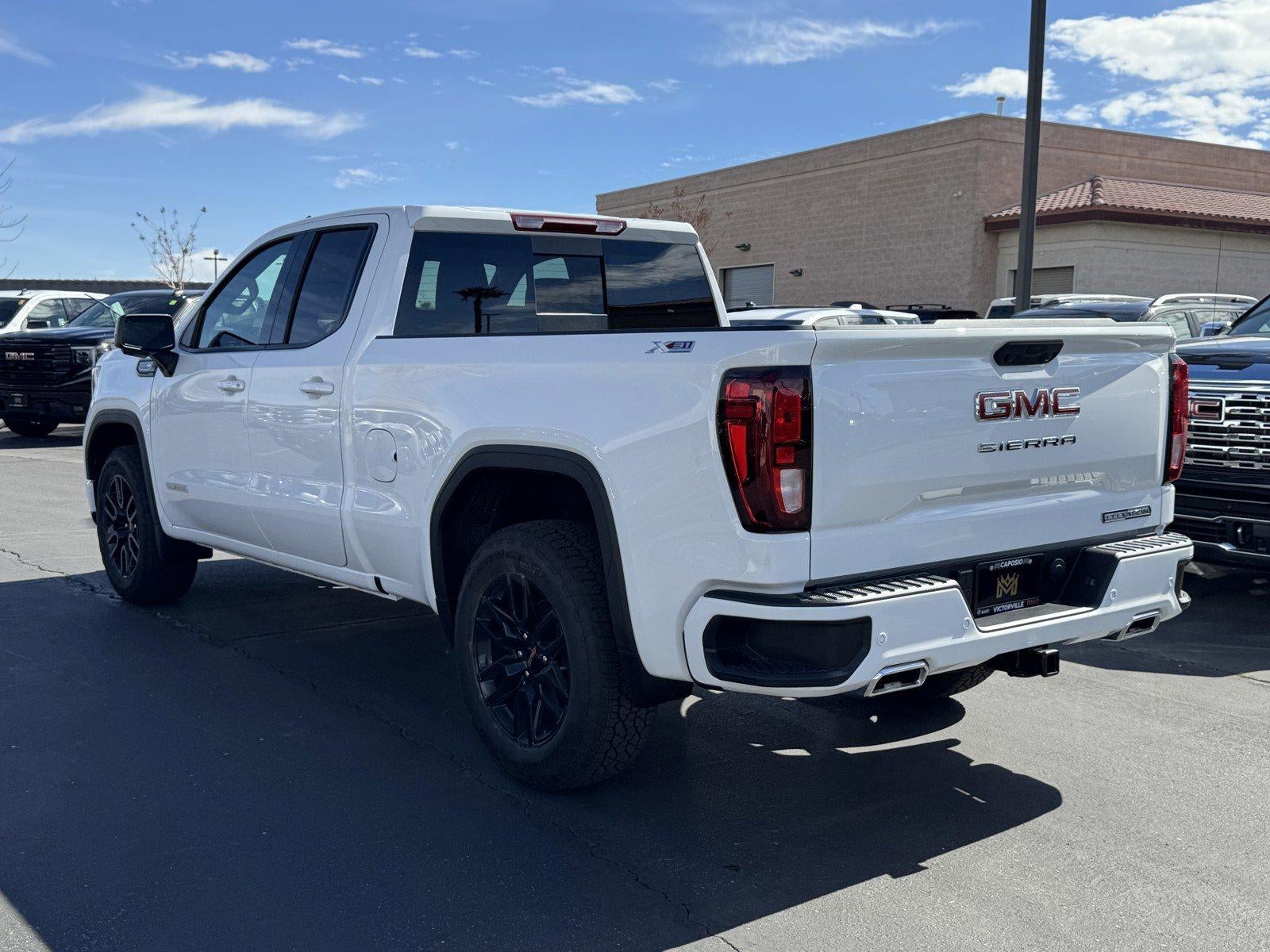 2025 GMC Sierra 1500 Elevation