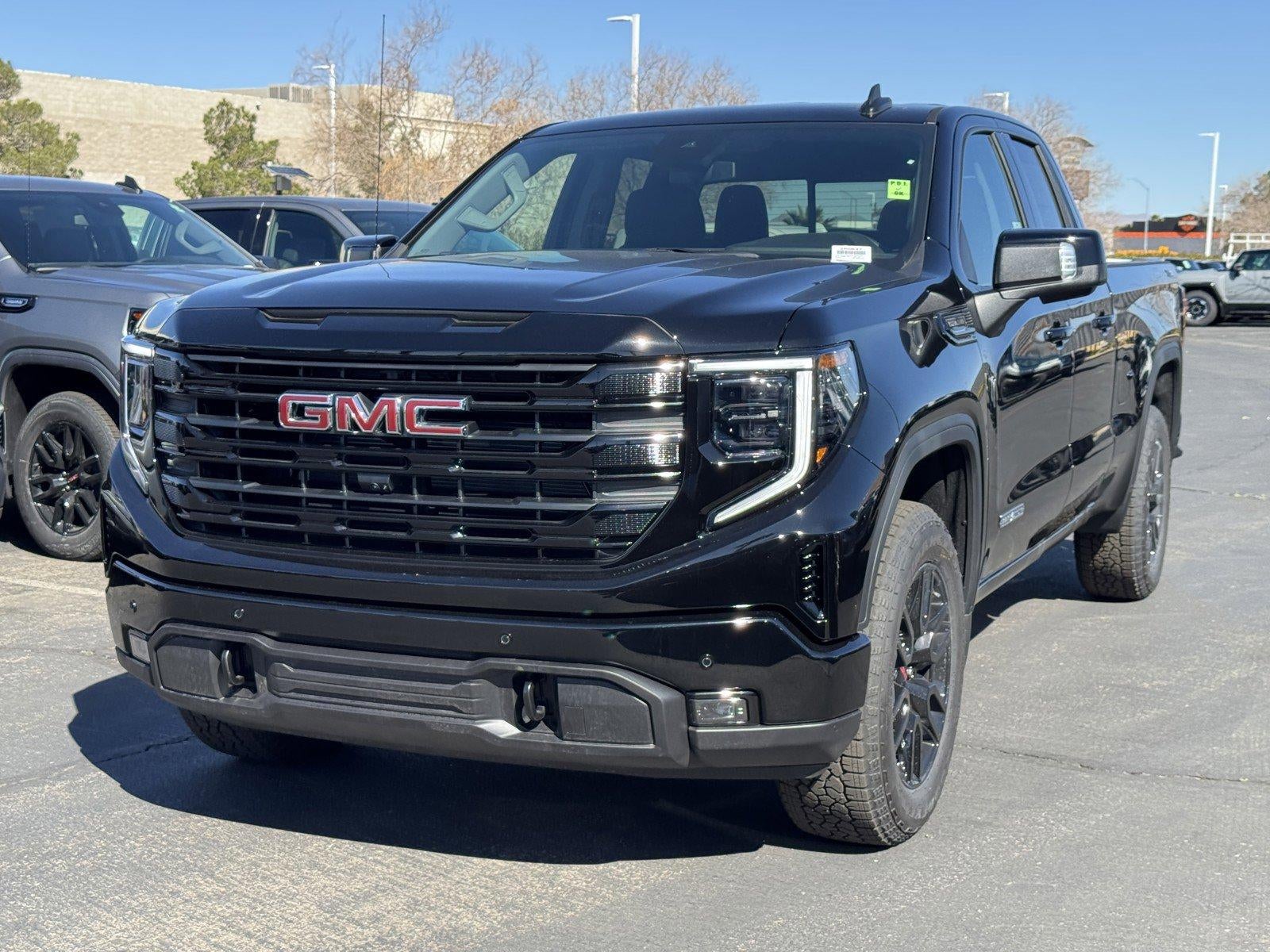 2025 GMC Sierra 1500 Elevation