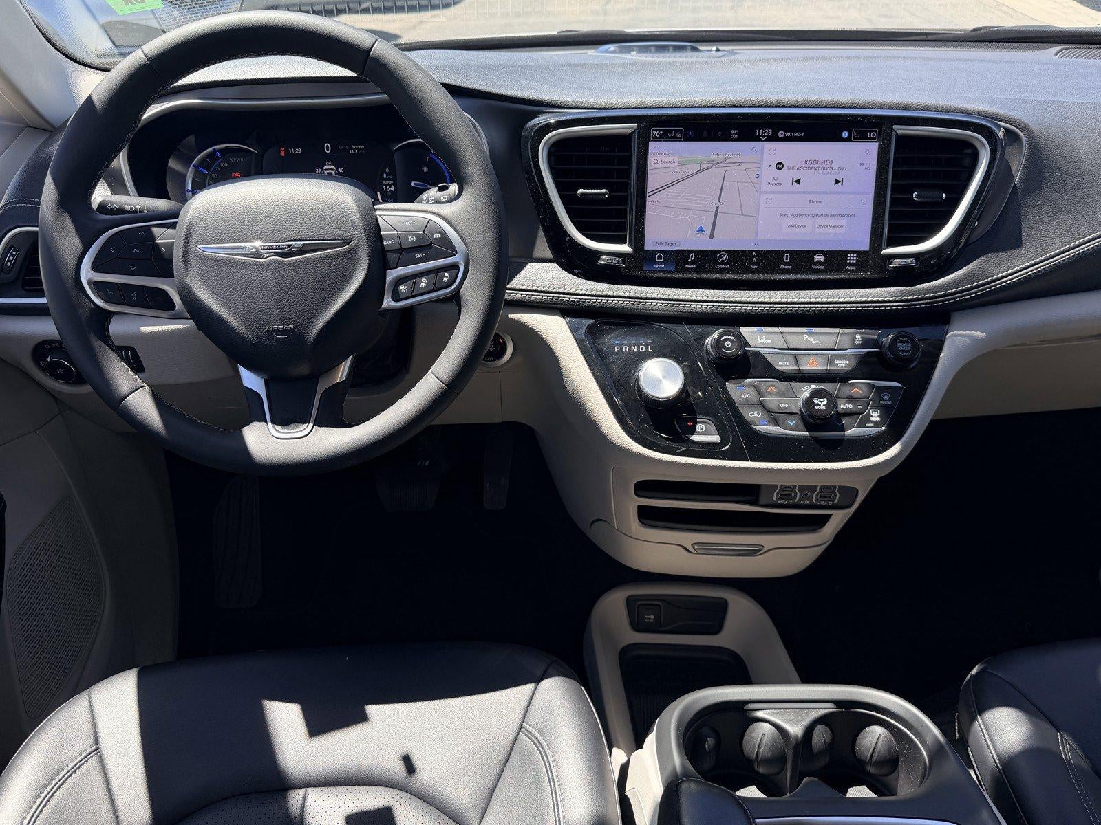 2024 Chrysler Pacifica Hybrid Select