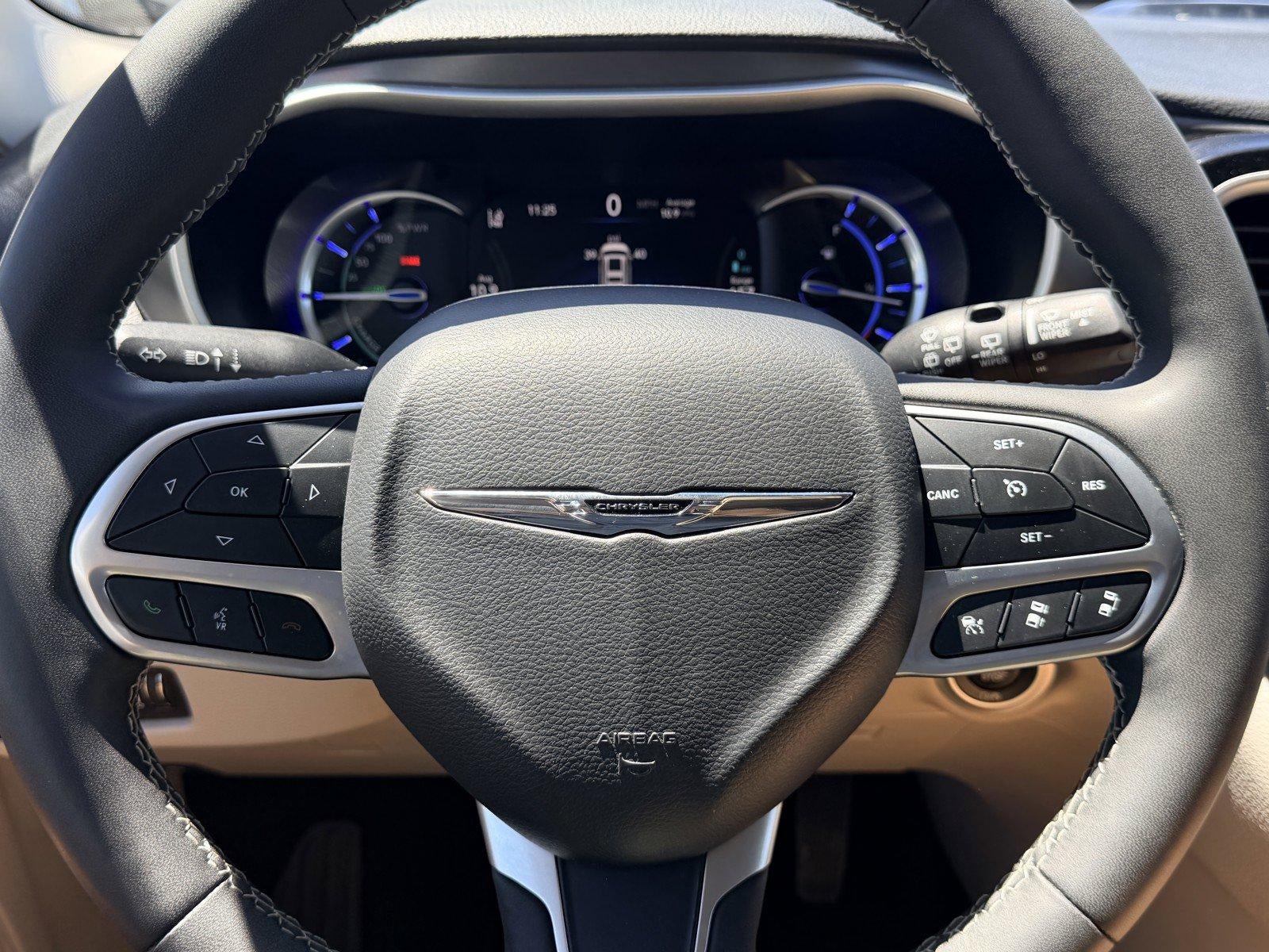 2024 Chrysler Pacifica Hybrid Select
