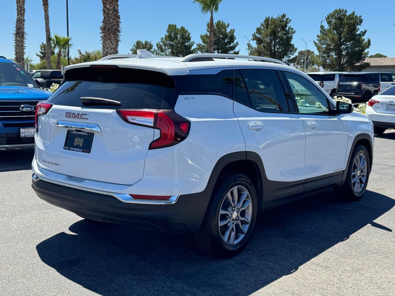 2024 GMC Terrain SLT