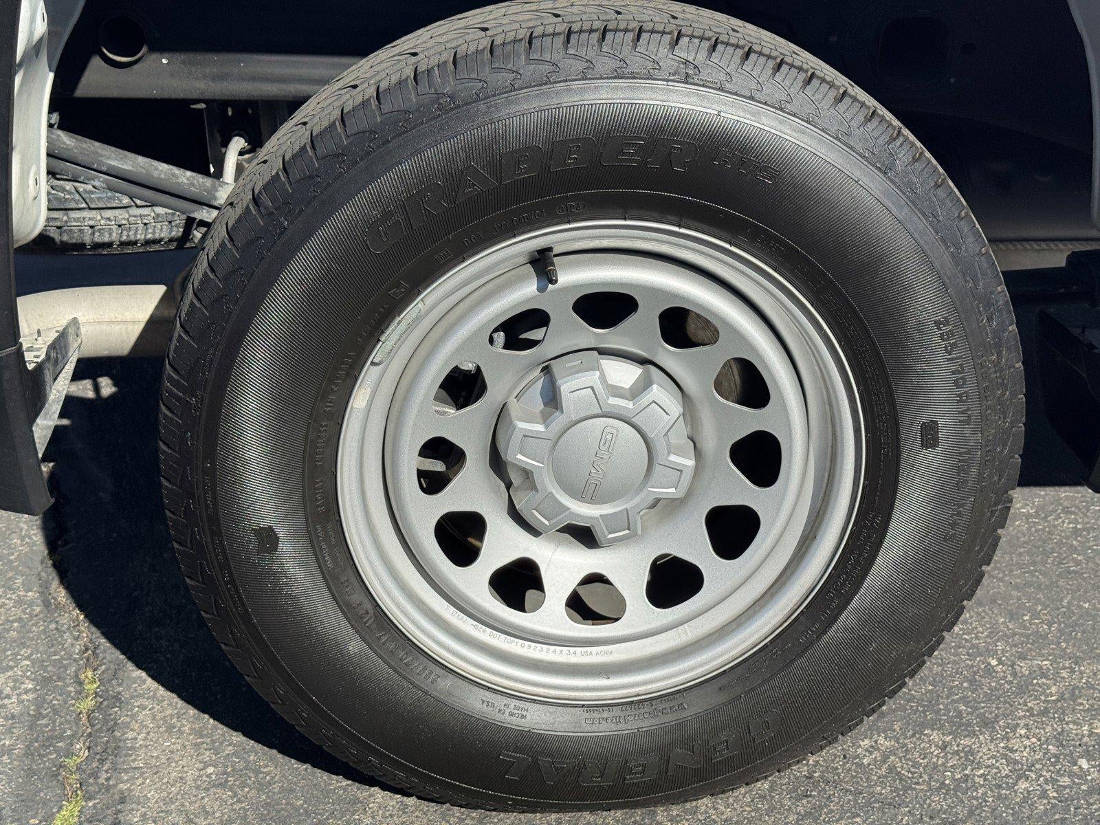 2025 GMC Sierra 1500 Pro