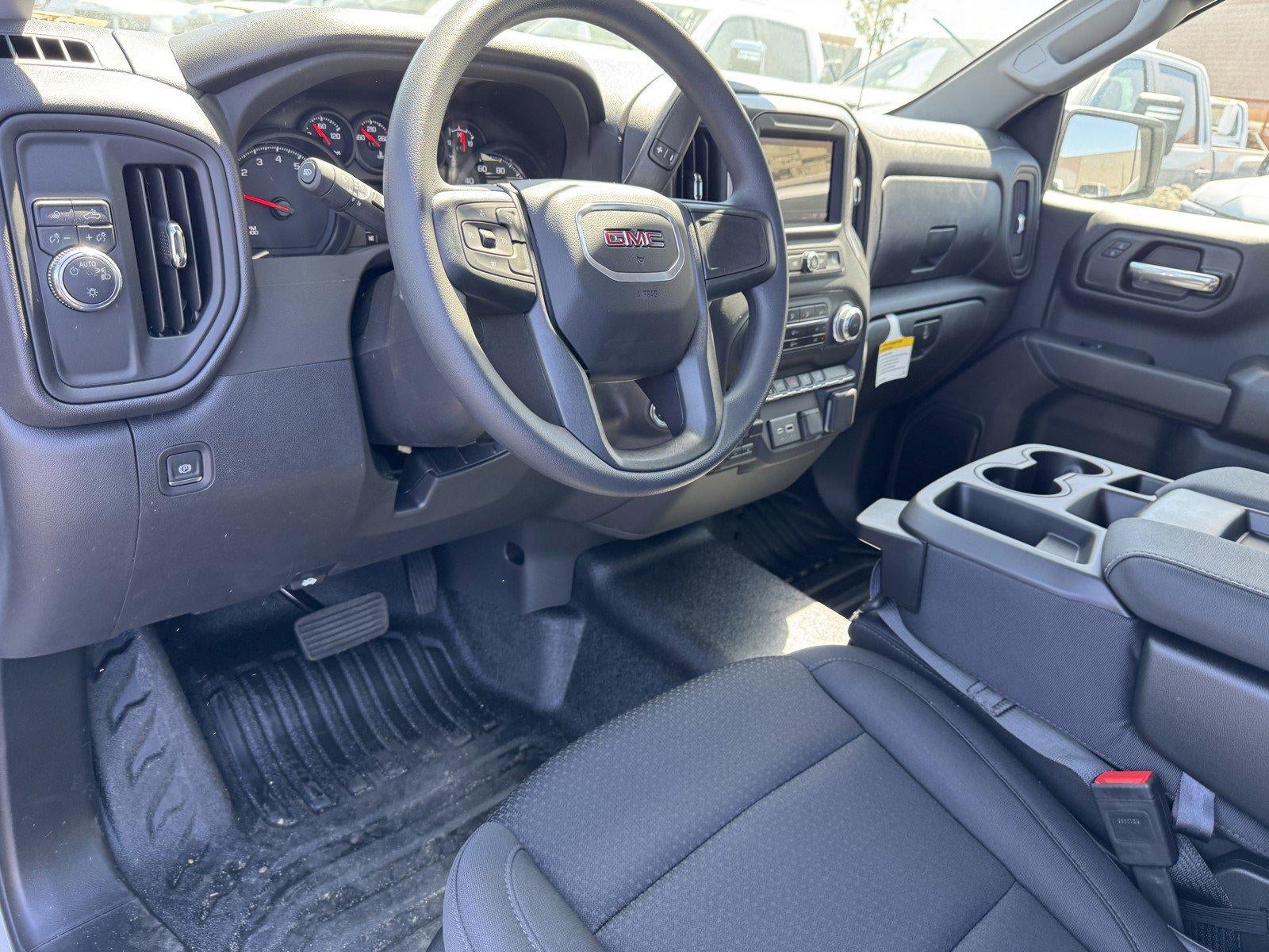 2025 GMC Sierra 1500 Pro
