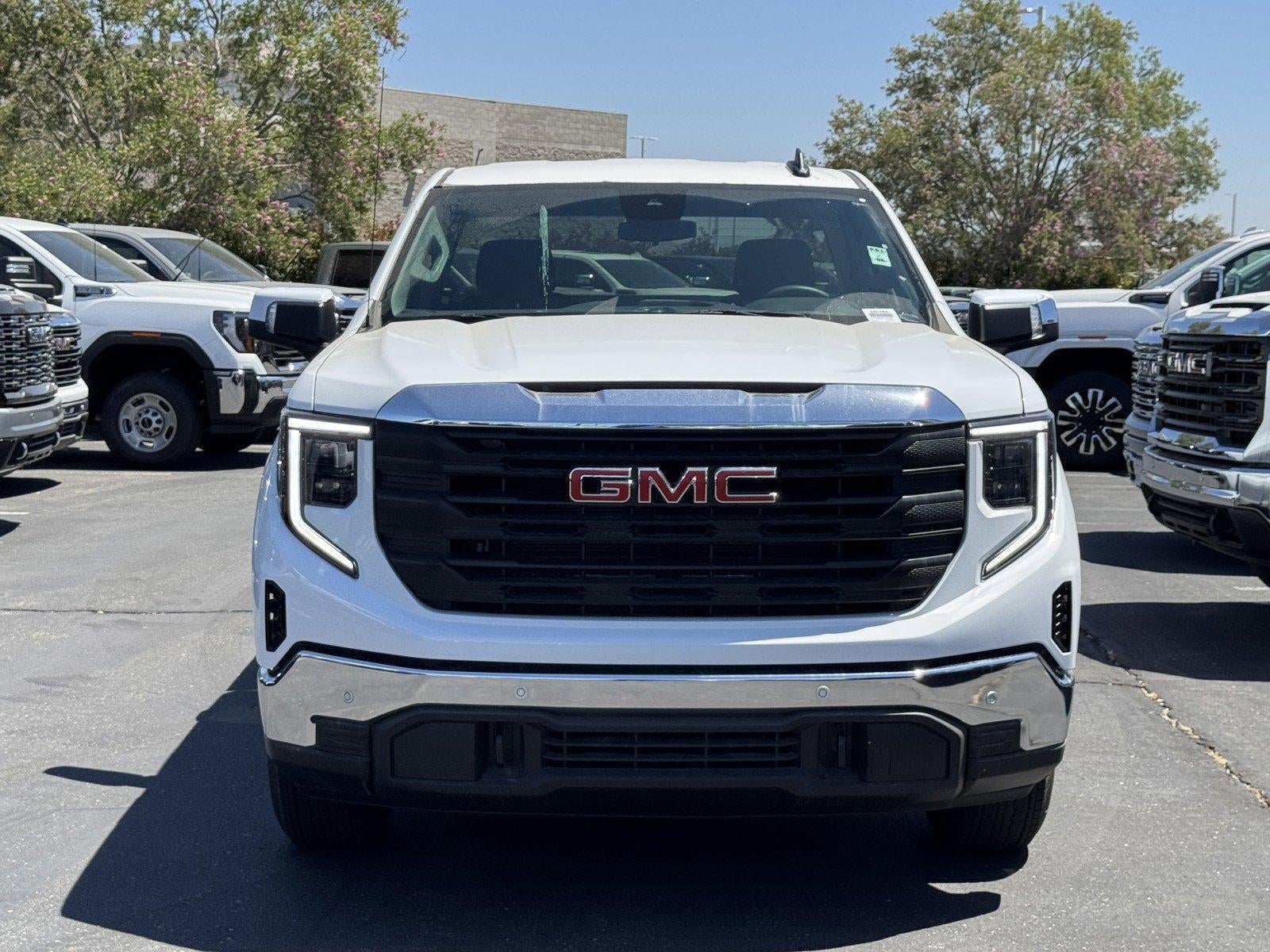 2025 GMC Sierra 1500 Pro