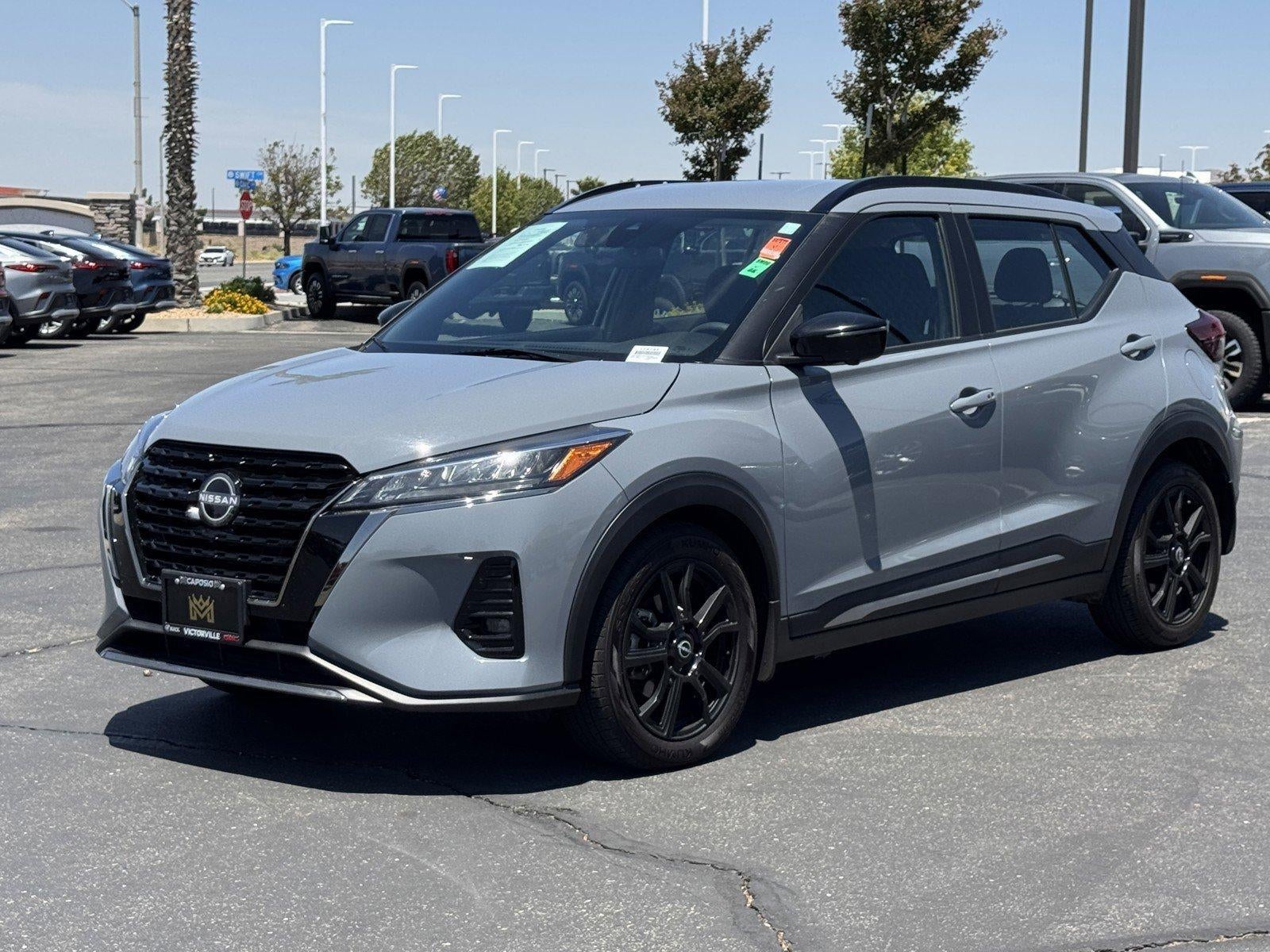 2023 Nissan Kicks SR