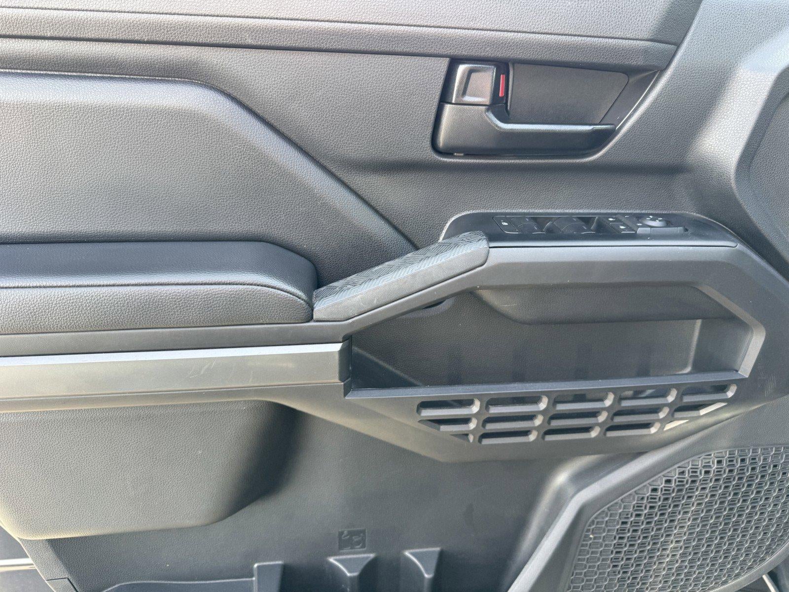 2025 Toyota Tacoma 4WD SR