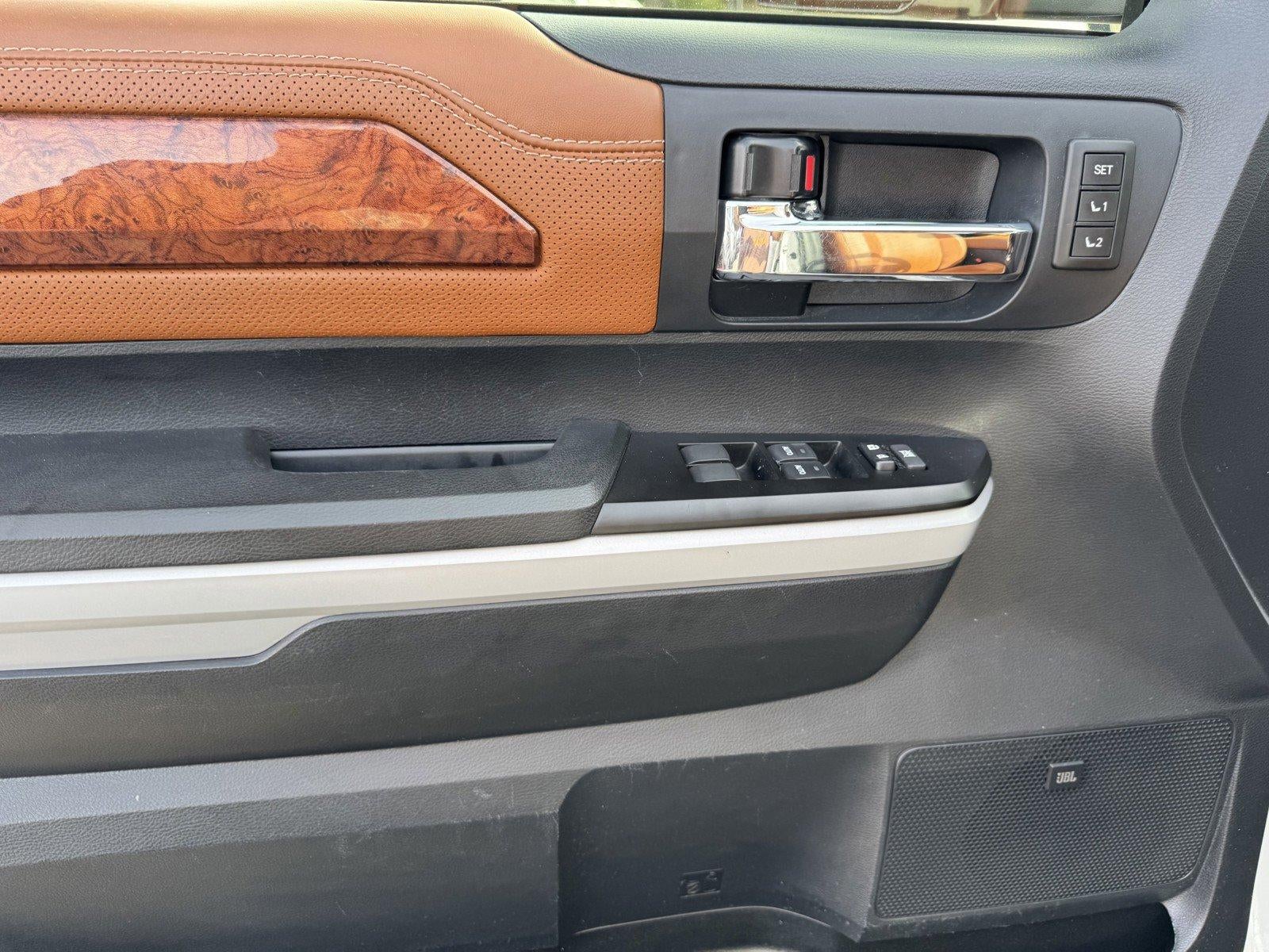 2018 Toyota Tundra 4WD SR5