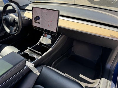 2019 Tesla Model 3 Mid Range