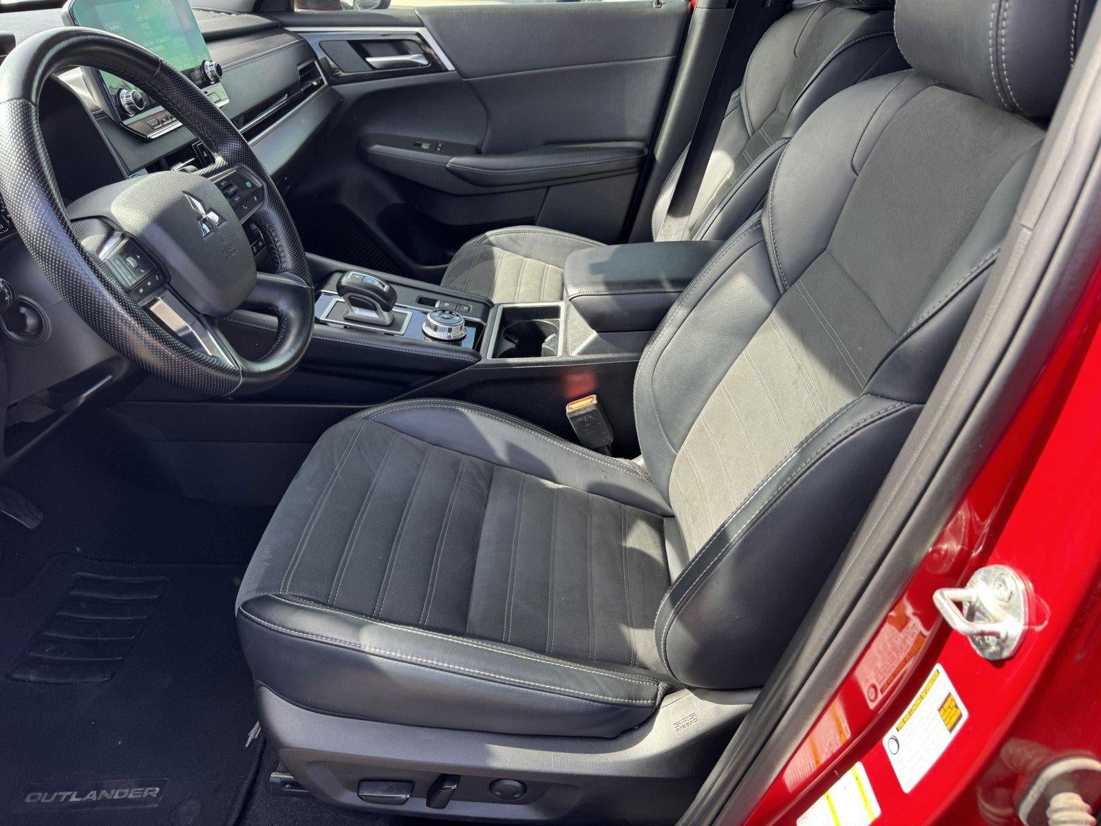 2024 Mitsubishi Outlander SE