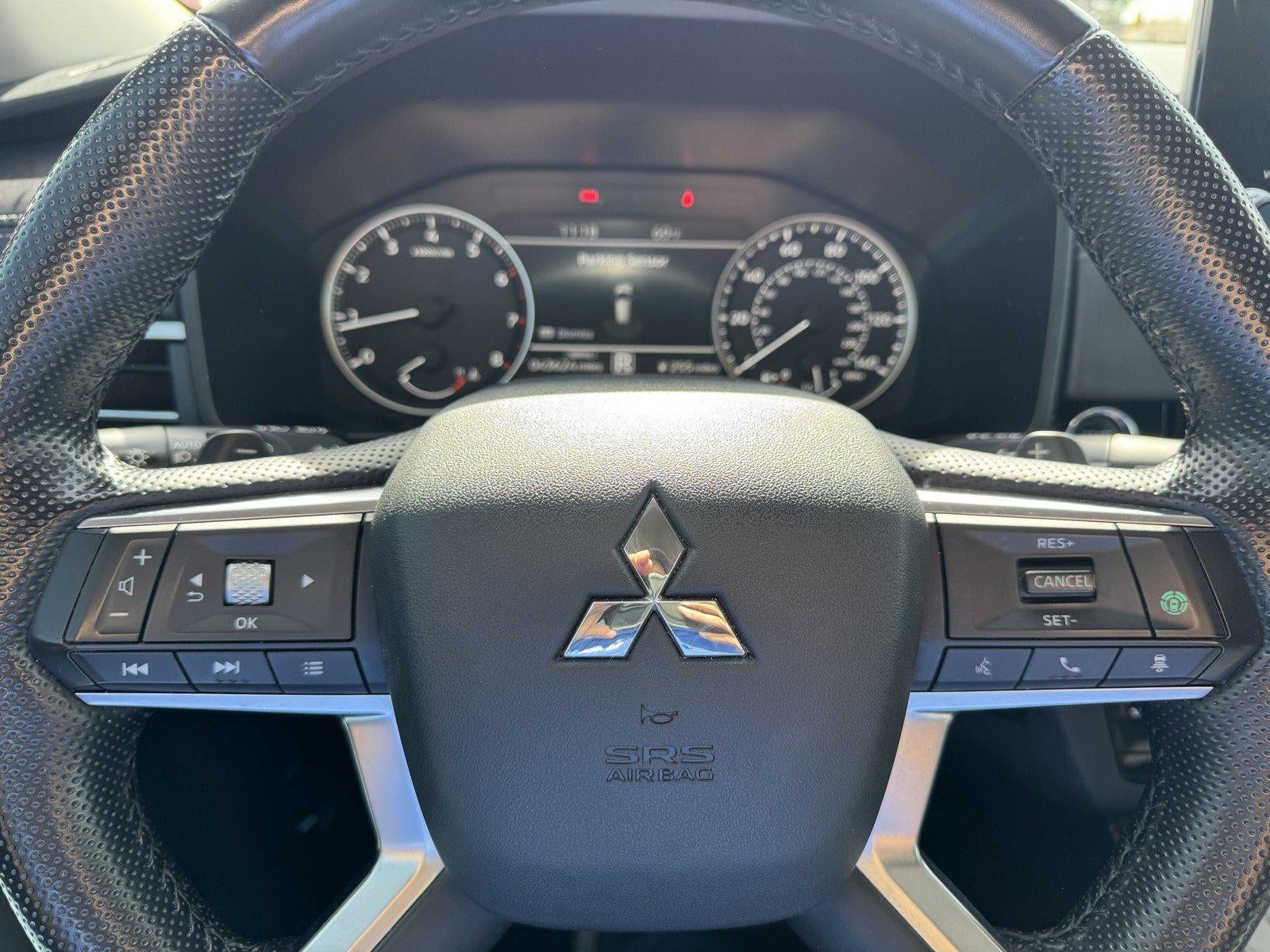 2024 Mitsubishi Outlander SE