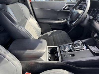 2024 Mitsubishi Outlander SE