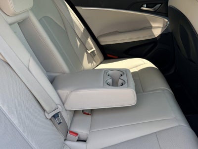 2024 Genesis G70 2.5T
