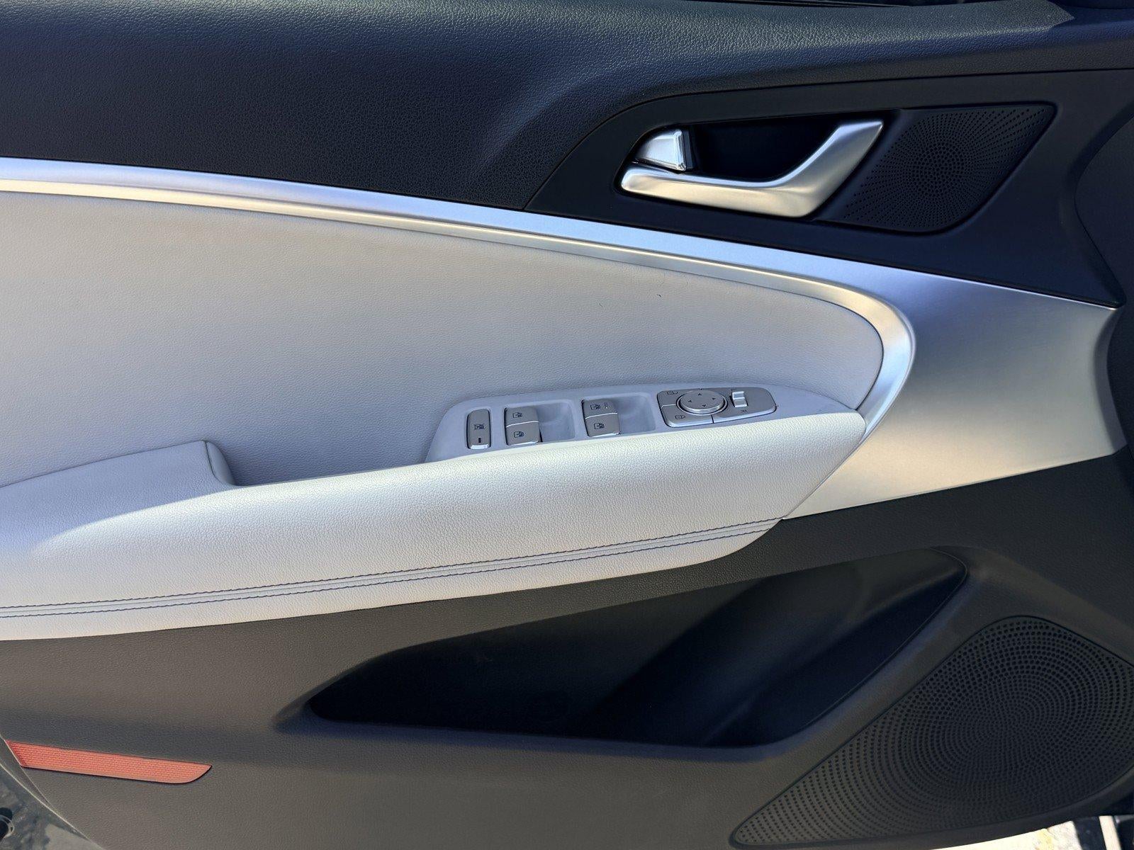2024 Genesis G70 2.5T